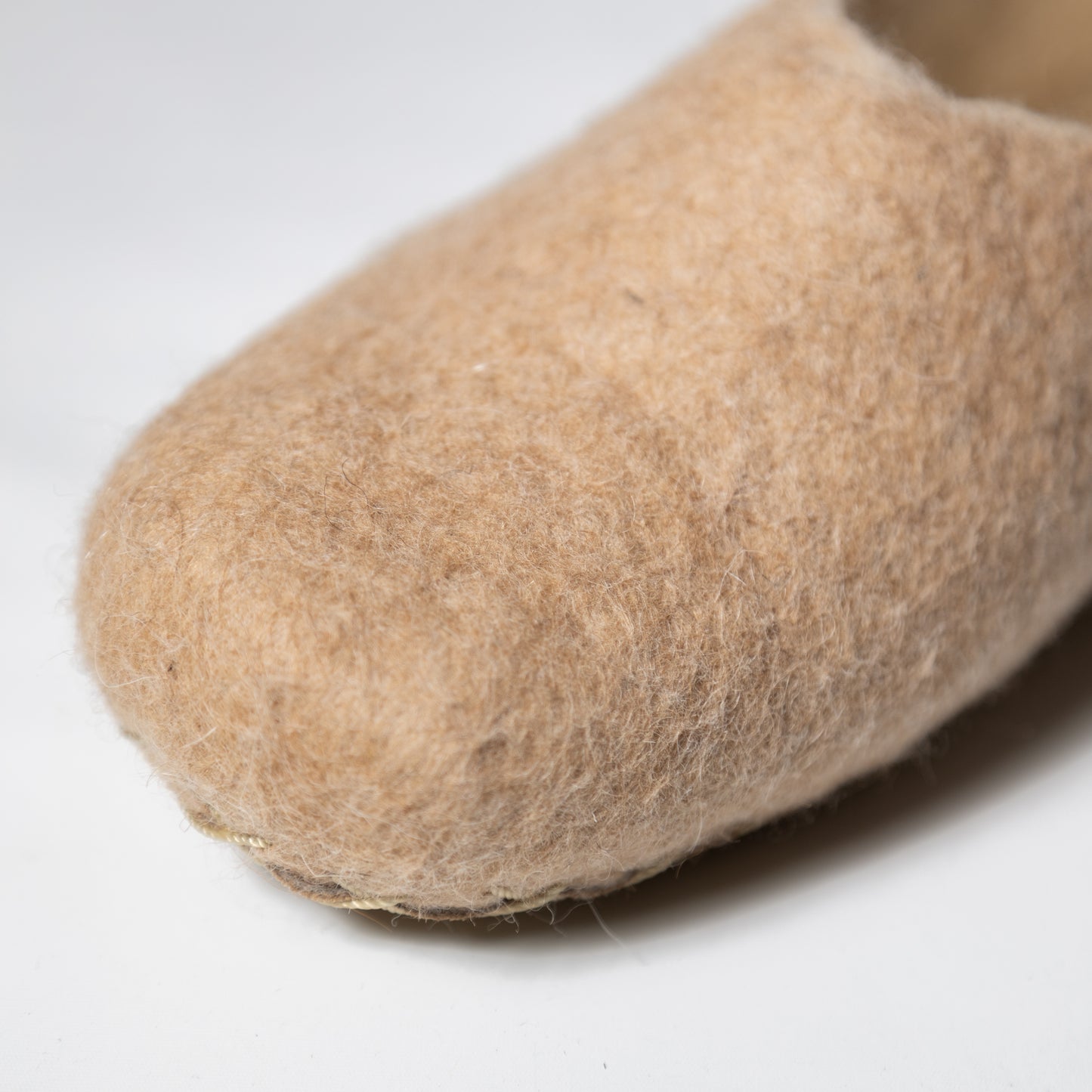 羊驼毛房间鞋 | 浅棕色