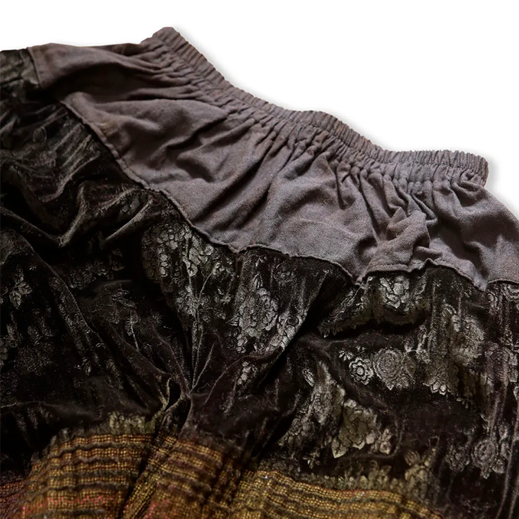 苗族萨鲁埃尔裤子