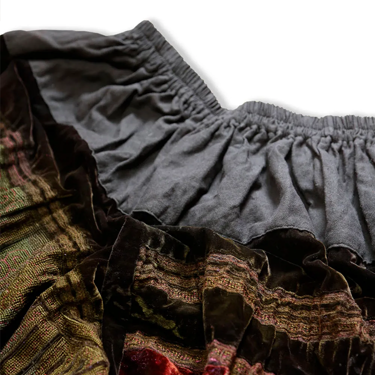 苗族萨鲁埃尔裤子