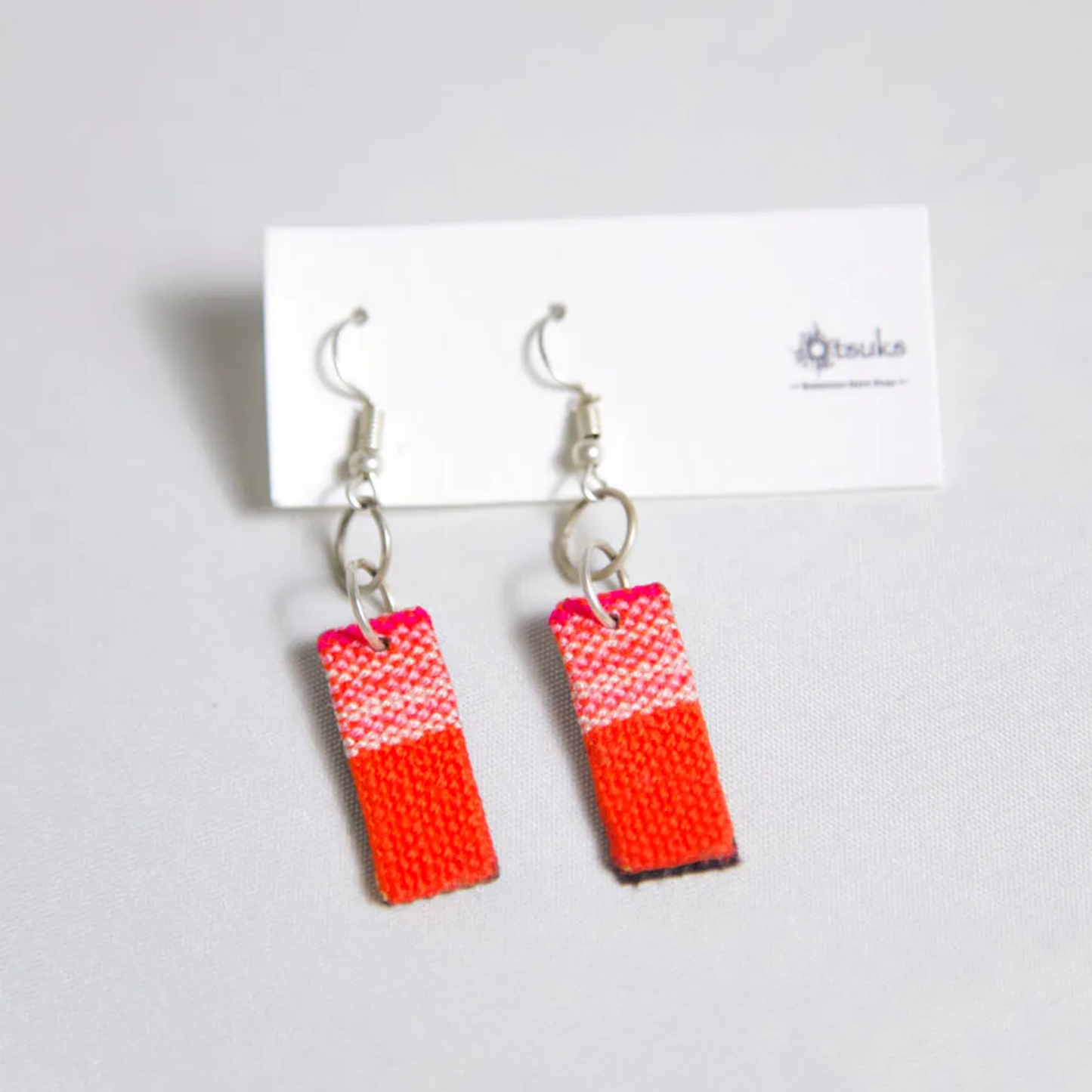 アワヨ布ピアス