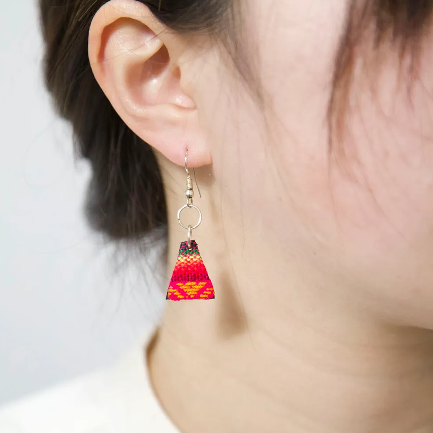 アワヨ布ピアス