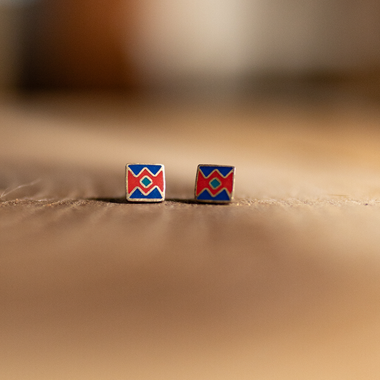 艾马拉设计耳环