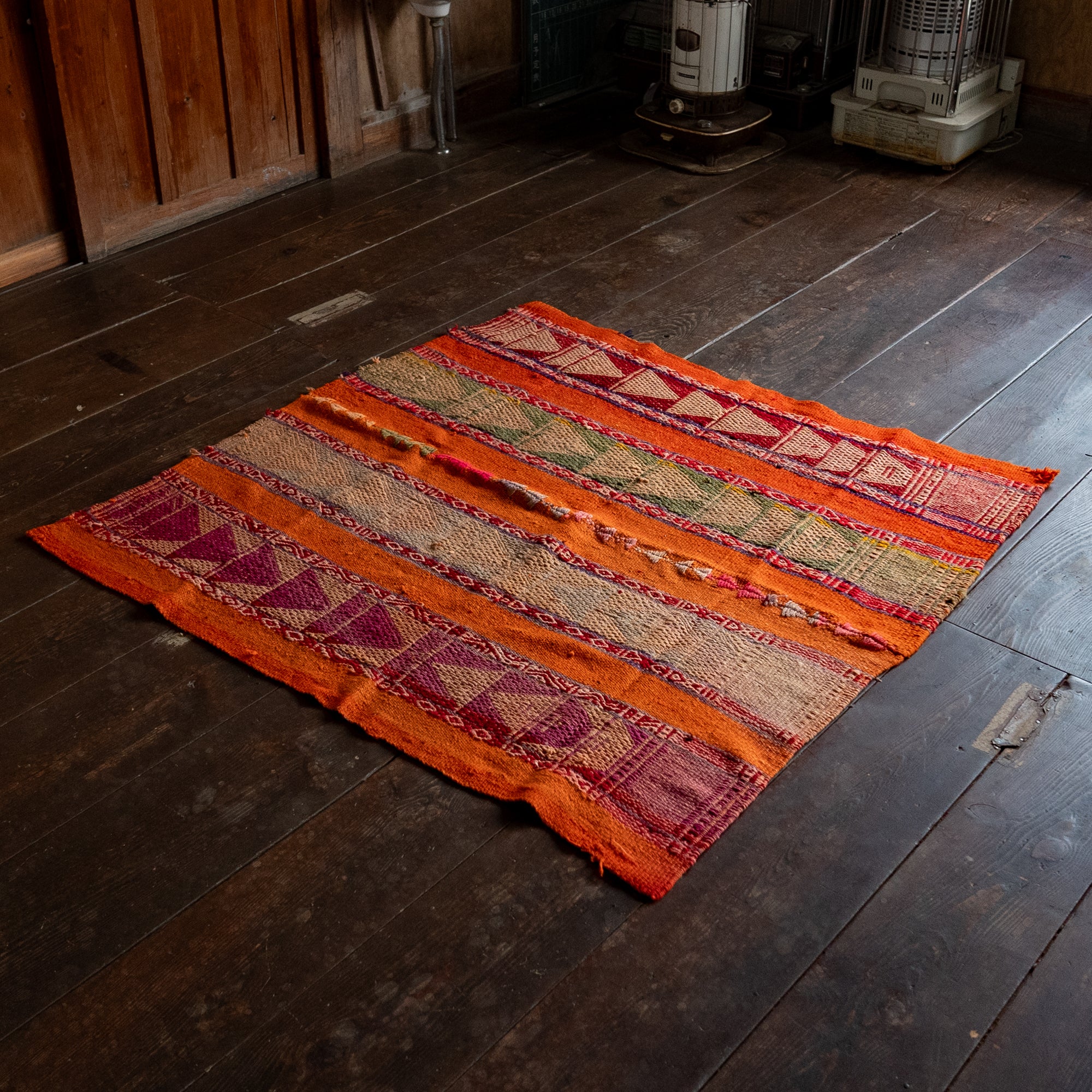 ヴィンテージラグ　ラグ　シラーズ rug-pisa-14_1.jpg?v=1728703000