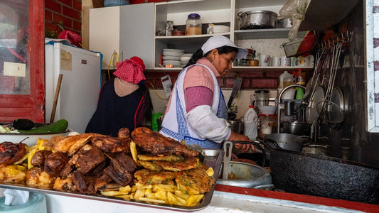 アバストス・ピサック市場の食堂のママ