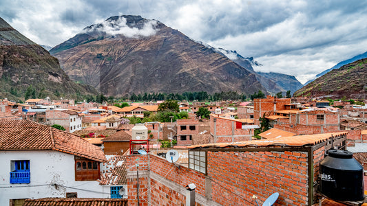 ヴィンテージラグの大量発掘。2024年1発目のペルー買い付け旅決定!