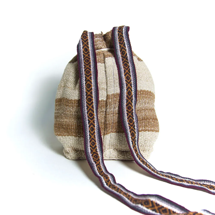 Peruvian vintage manta cloth shoulder bag (L) 